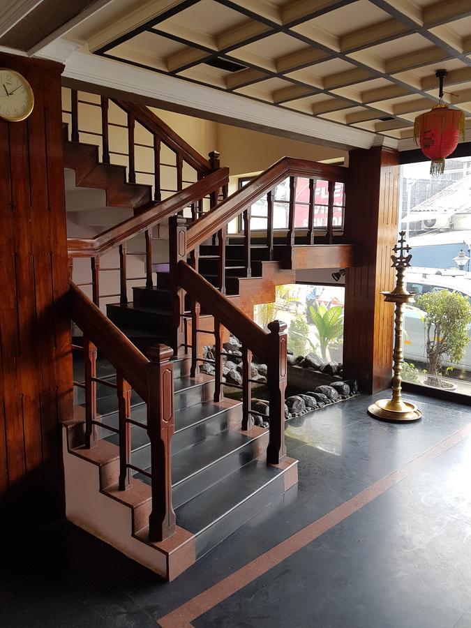 Hotel Boban Plaza Thiruvananthapuram Ngoại thất bức ảnh