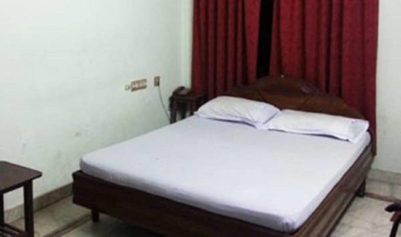 Hotel Boban Plaza Thiruvananthapuram Ngoại thất bức ảnh